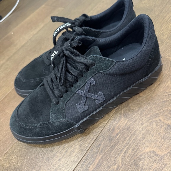 Off-White Men\'s Black Suede Sneakers main image 4